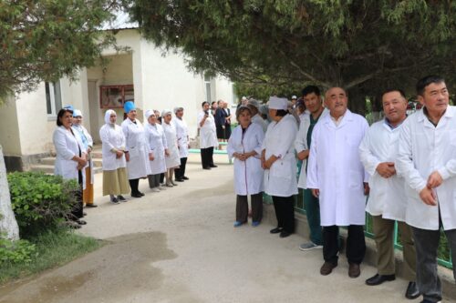 Заманбап стоматологиялык жабдуулар тапшырылды